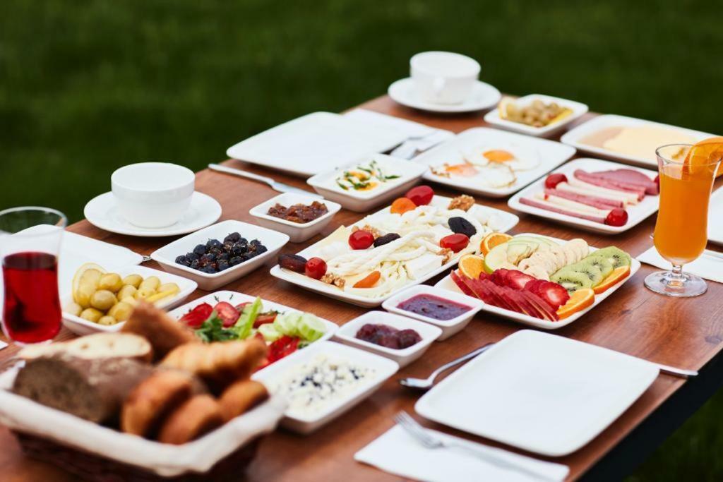 Ruwais Hotel Чешме Екстер'єр фото