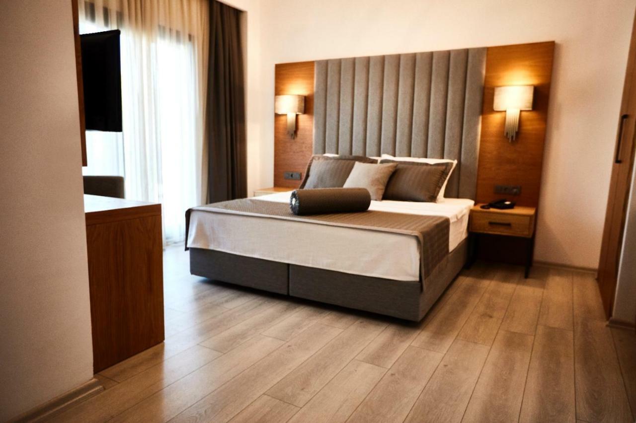 Ruwais Hotel Чешме Екстер'єр фото