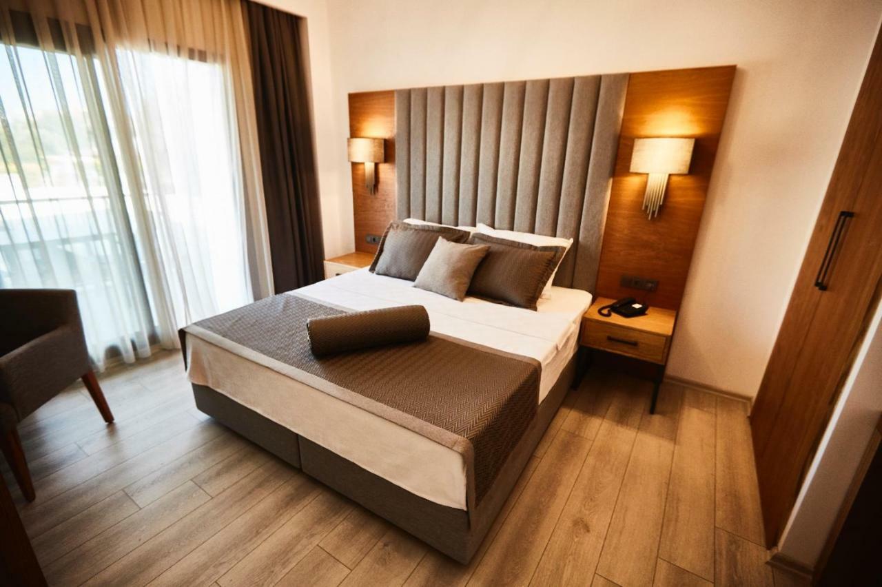 Ruwais Hotel Чешме Екстер'єр фото